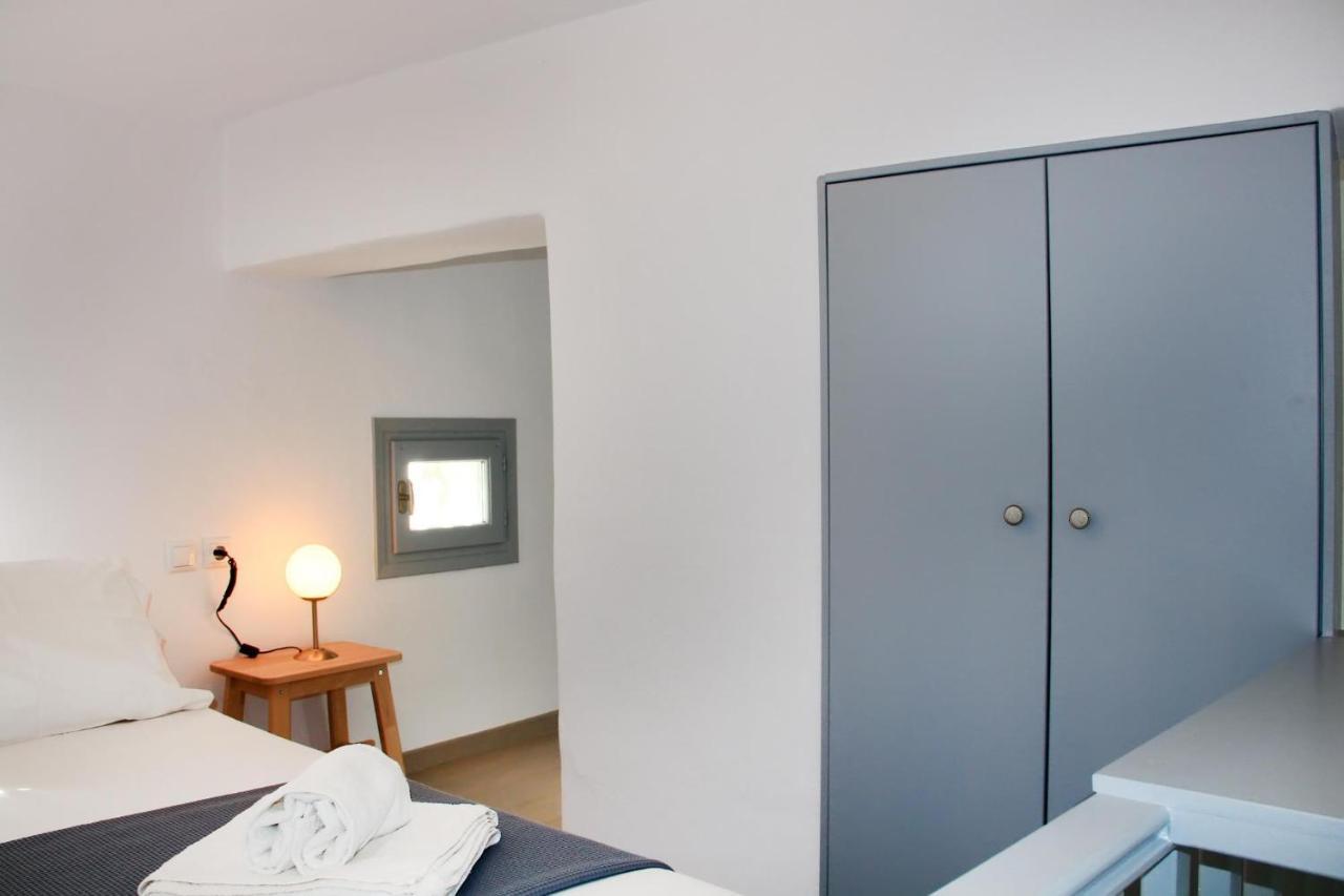 Cozy Guesthouse - Agios Romanos Екстер'єр фото