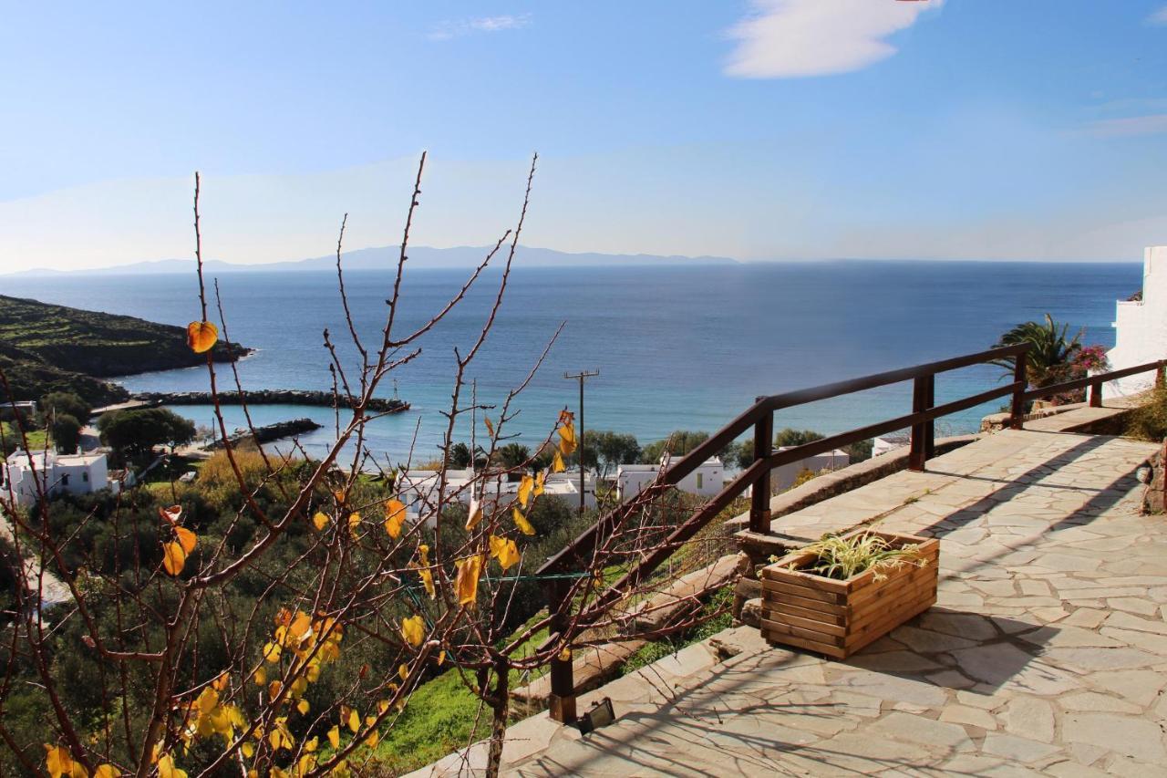 Cozy Guesthouse - Agios Romanos Екстер'єр фото