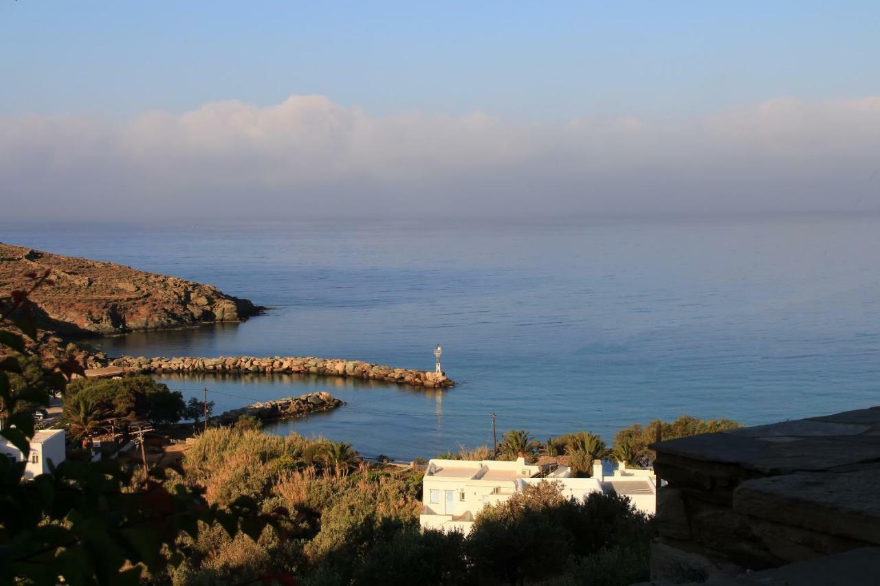 Cozy Guesthouse - Agios Romanos Екстер'єр фото